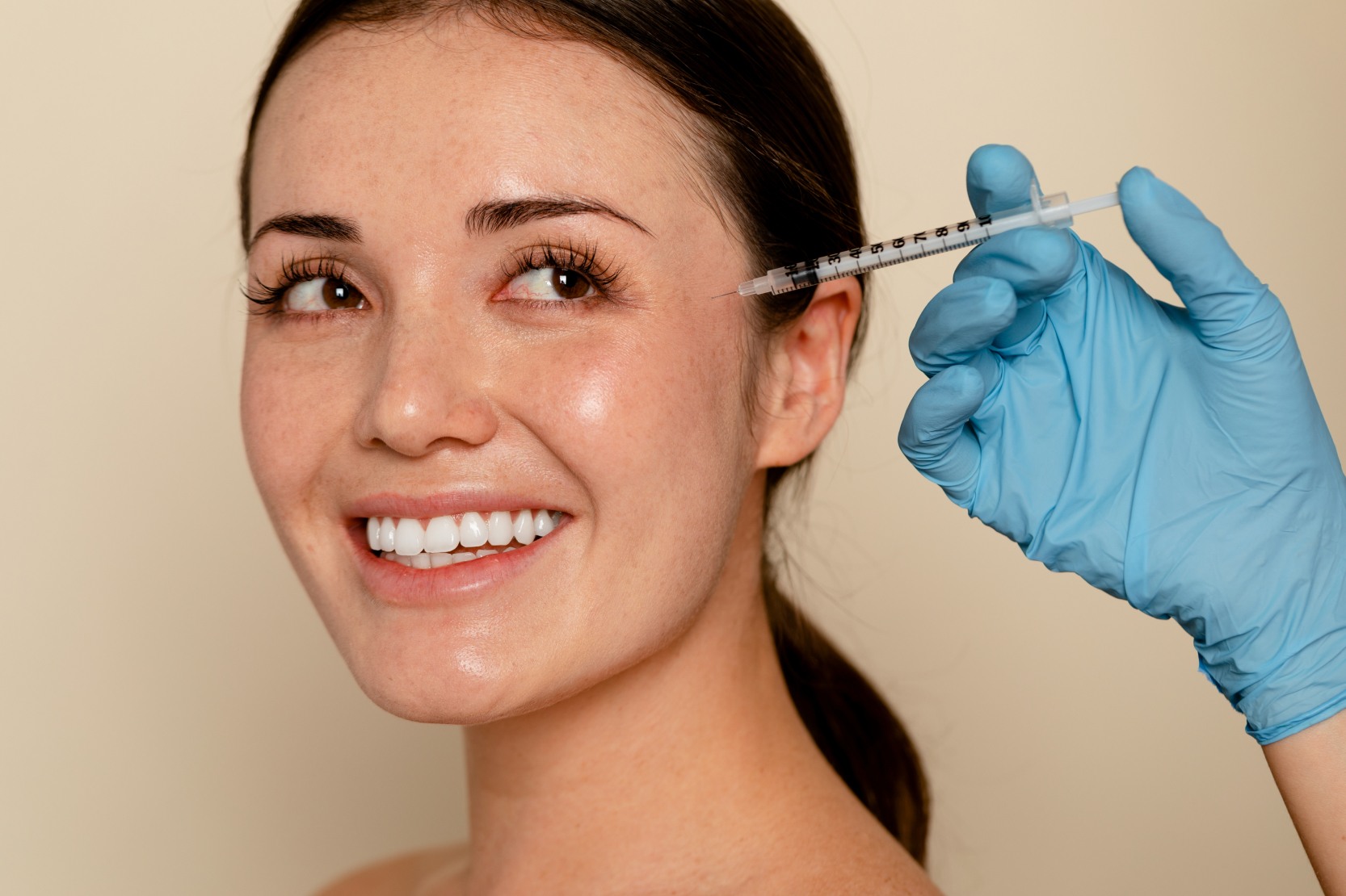 Les injections d’acide hyaluronique et de Botox® sont-elles complémentaires ?